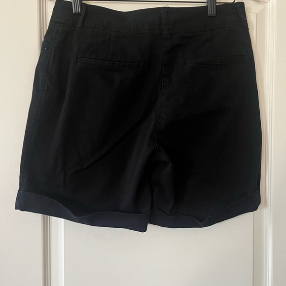 Jones New York Black Stretch Sport Shorts women’s size 8 - Picture 6 of 12